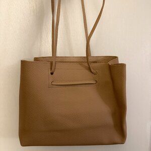 8 Other Reasons Tan Bucket Bag